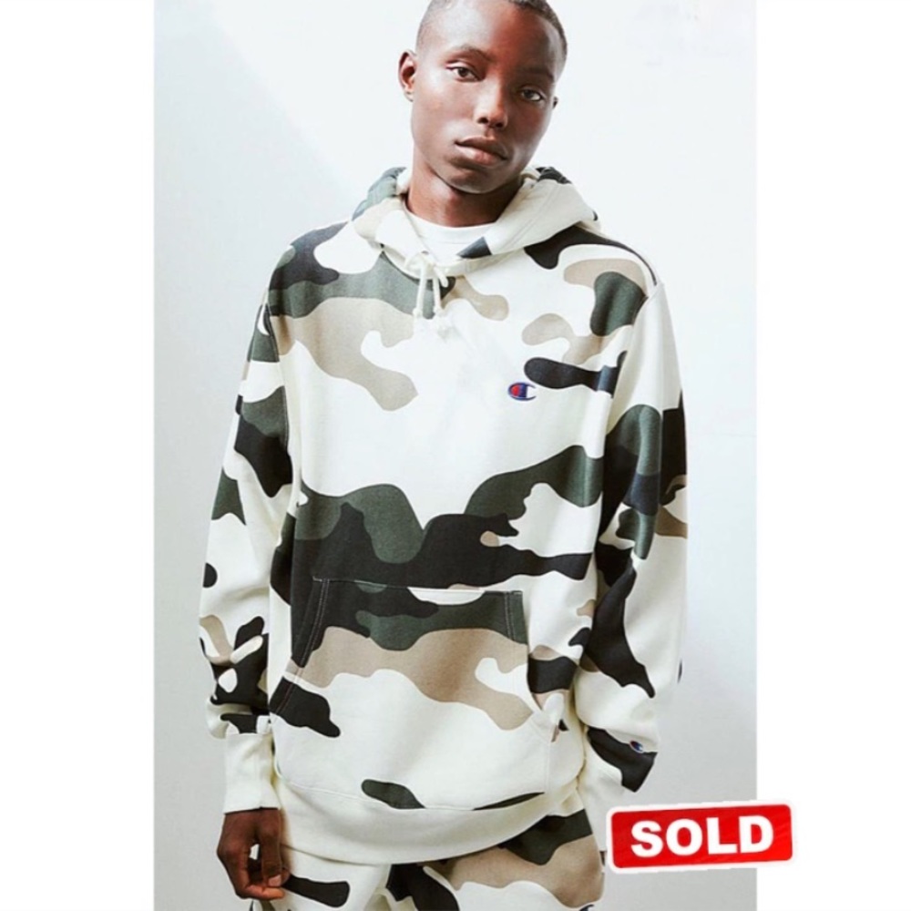 ✨SOLD On MERCARI✨Champion Reversed Weave Hoodie